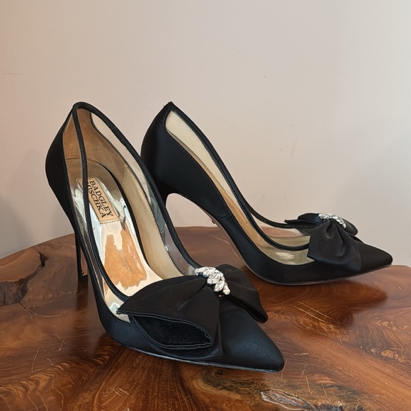 Badgley Mischka Frances Black Bow Heels - Picture 3 of 7